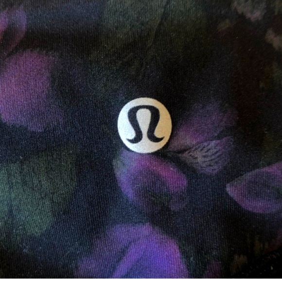 LULULEMON Leggings Dark Floral Wunder Pattern Size Small - Picture 3 of 5